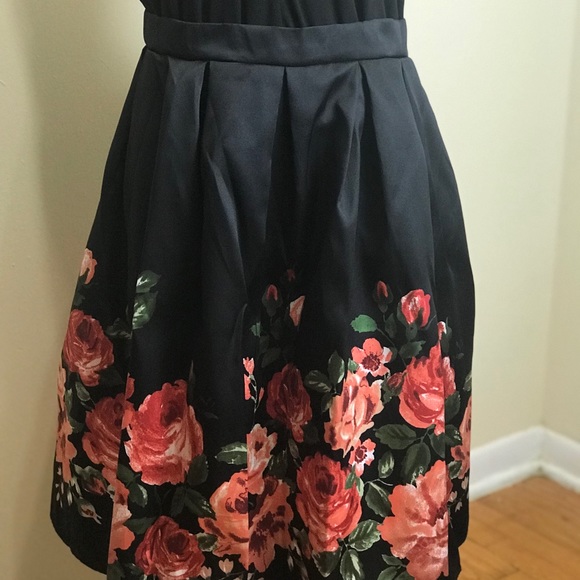 Floral A-Line Flare Skater Skirt - Picture 7 of 7